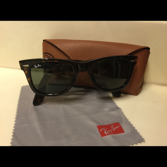 Ray-Ban brown tortoise sunglasses