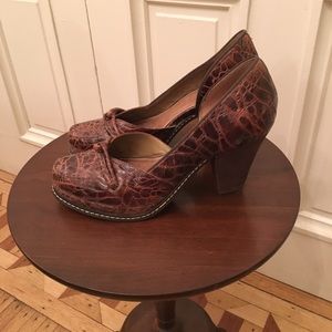 Anthropologie Schuler & Sons Leather Pumps