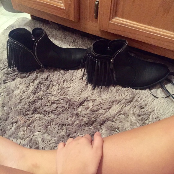 Black fringe booties