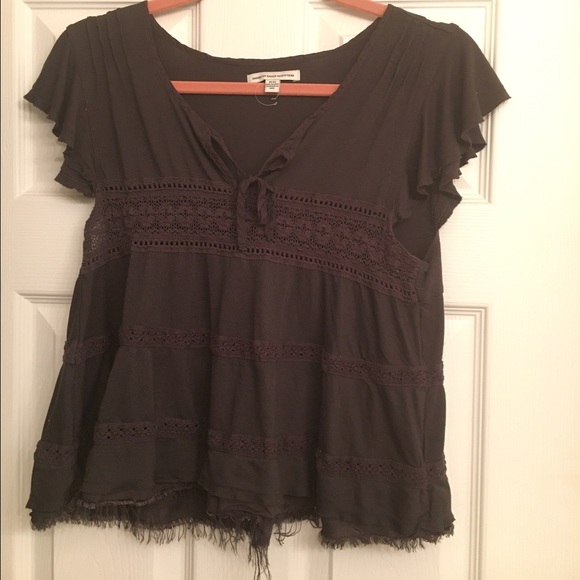 American Eagle Women/Junior Grey Shirt size Medium