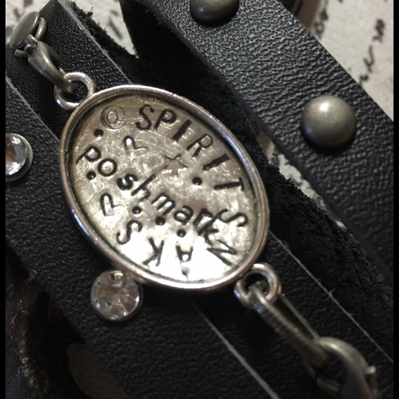 Meet your Posher, Spiritsnaks, Veronica - Picture 3 of 7