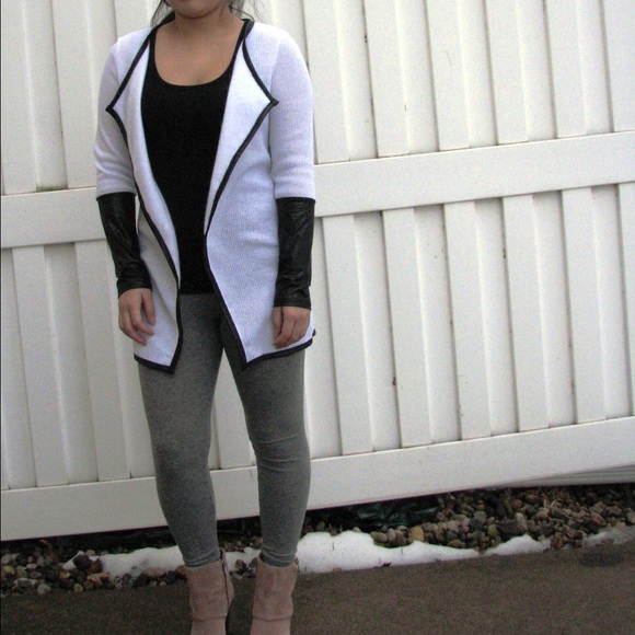 ❌❌SOLD❌❌ - Picture 2 of 3