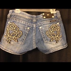 Miss Me Rose shorts