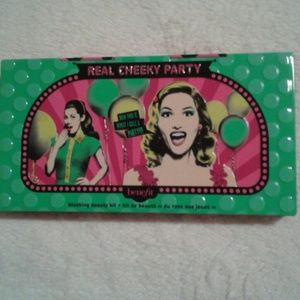 Benefit Real Cheeky Party