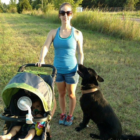 Meet your Posher, Rachel - Picture 2 of 3