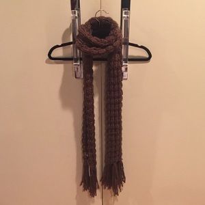 NWT Old Navy Knit scarf in olive green