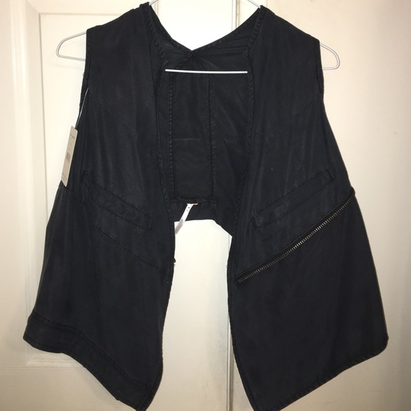 Free People dark blue vest! Size small