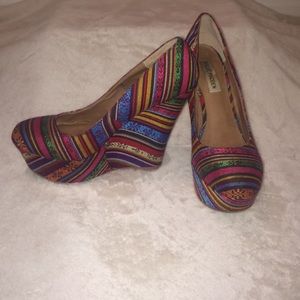 Steve Madden Patterned Wedges