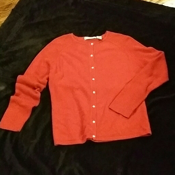 RED SWEATER