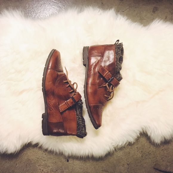 Urban Outfitters BDG Brown Ankle Booties