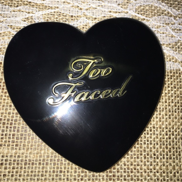 Too Faced Blushing Bronzer