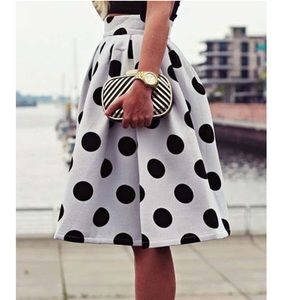 High waisted polka dot skirt