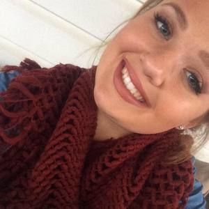 Meet your Posher, Olivia