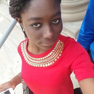 Meet your Posher, Caroline