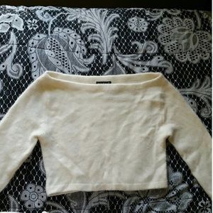 Very soft crop top sweater large