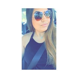 Meet your Posher, Bre