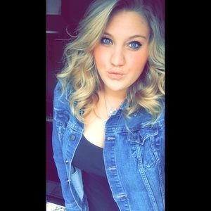 Meet your Posher, Falone