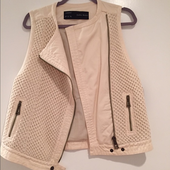 Zara vest