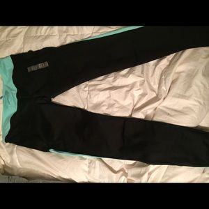 Forever 21 athletic skinny leggings NEVER WORN