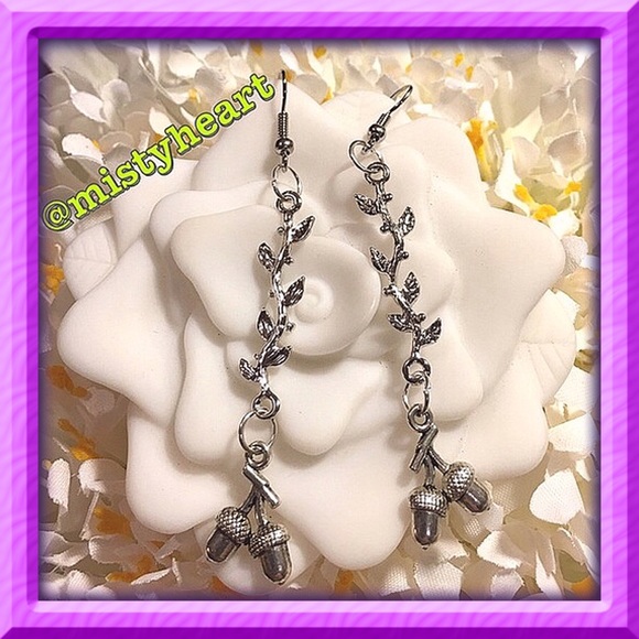 Acorn Branch Earrings - Picture 6 of 6