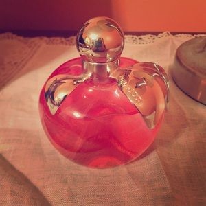 Never used Nina Ricci 2.7 fl oz perfume