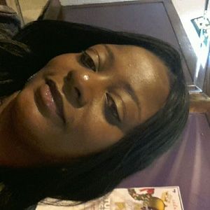 Meet your Posher, Kandi