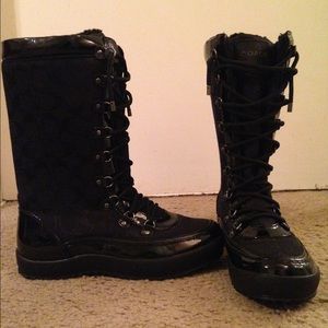 💢Auth Coach fur boots💢NWOT