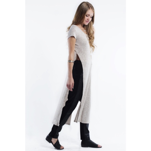 "His Golden Muse" Side Split Maxi Top - Picture 3 of 4