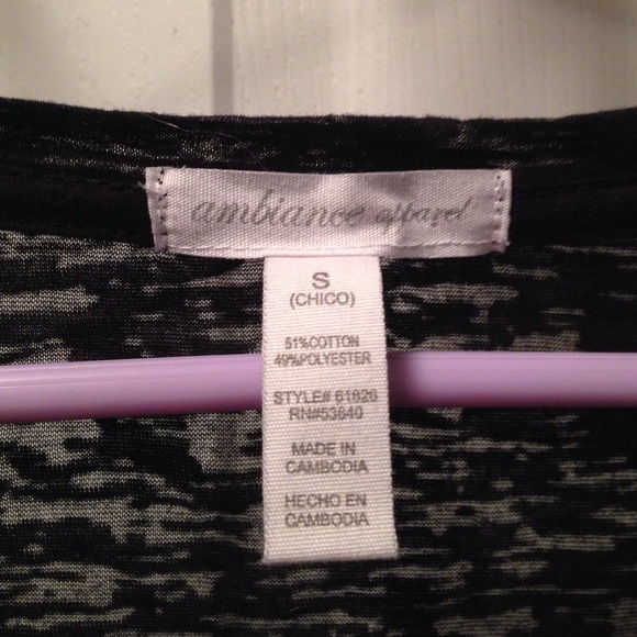 SALE! Black long sleeve shirt - Picture 3 of 4