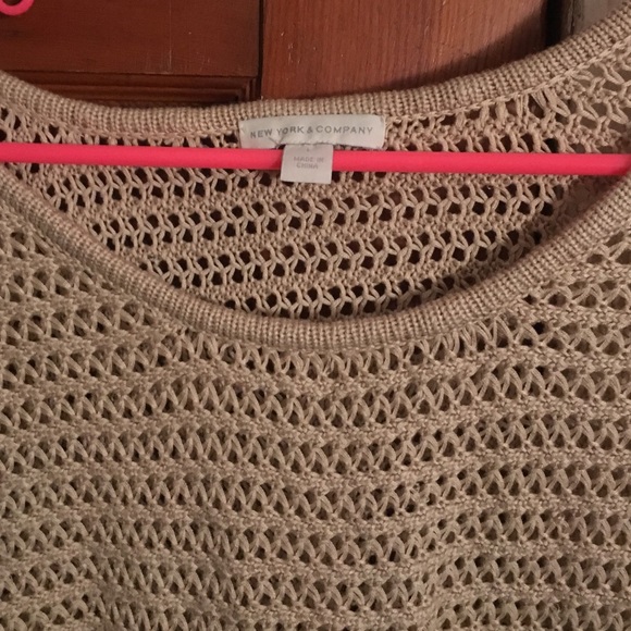 Tan blouse - Picture 2 of 3