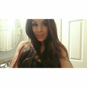 Meet your Posher, Vanessa