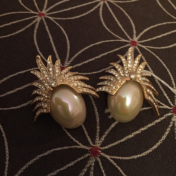Ear clips