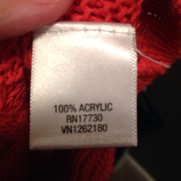 SALE! Salmon colored short sleeve sweater - Picture 4 of 4