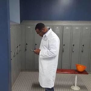 Meet your Posher, Warren