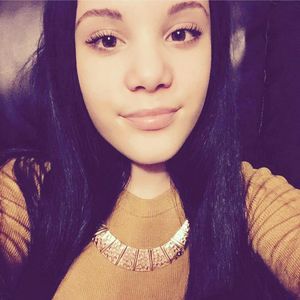 Meet your Posher, Daniela