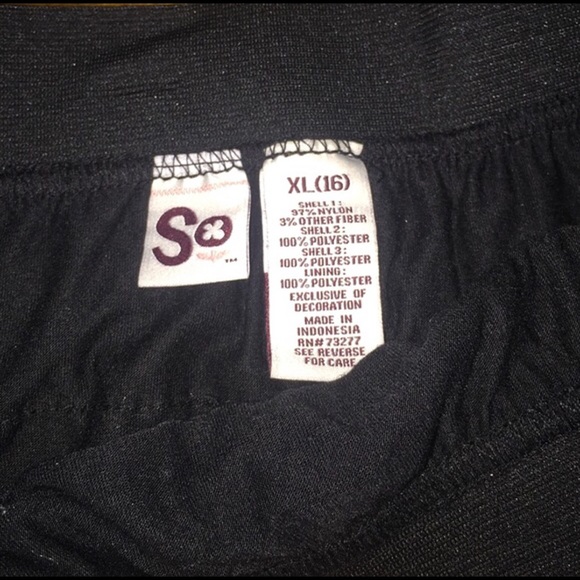 So tiered skirt - Picture 2 of 2