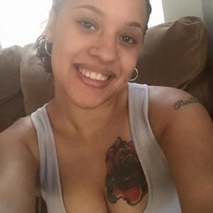 Meet your Posher, Angie