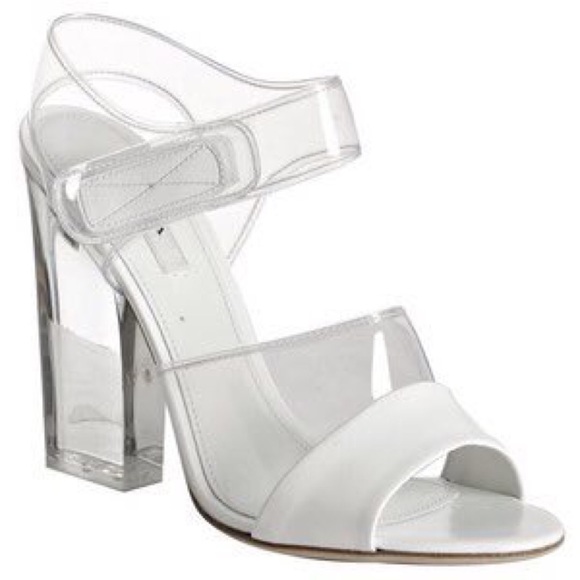 Gorgeous PRADA shoes with translucent heel ! ✨