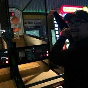 Meet your Posher, Enrique