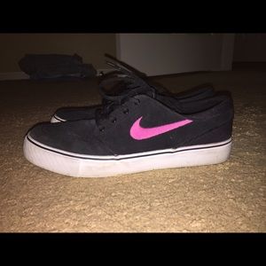 Women's size 6 janoskis