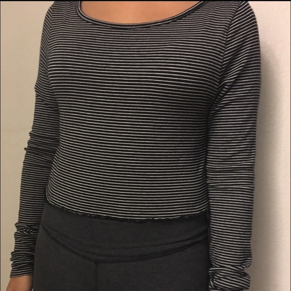 Brant Melville crop top - Picture 2 of 2