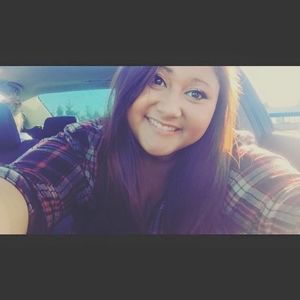 Meet your Posher, Desiree