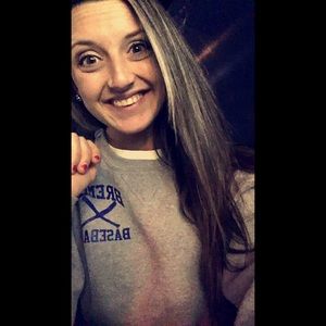 Meet your Posher, Kayla