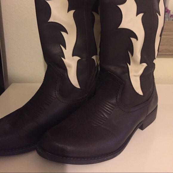 Like New Cowboy Boots