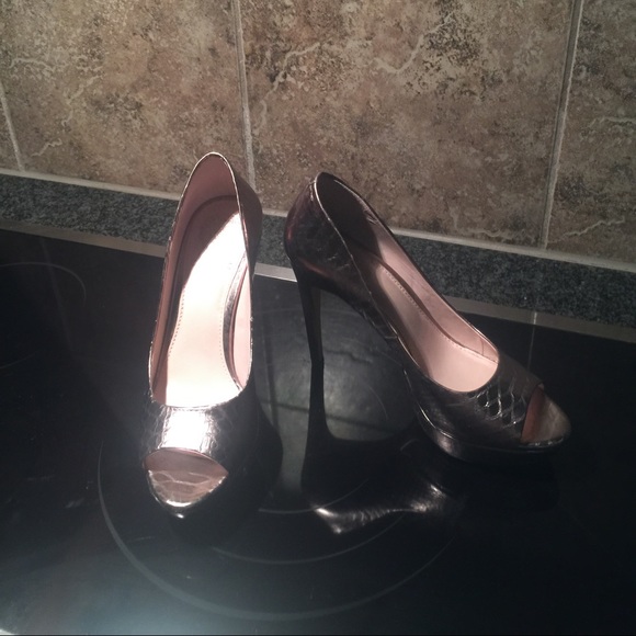 Elegant Vince Camuto shoes