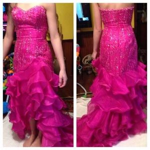 High low prom dress! Worn once. Fits like a size 2