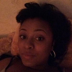 Meet your Posher, Aisha