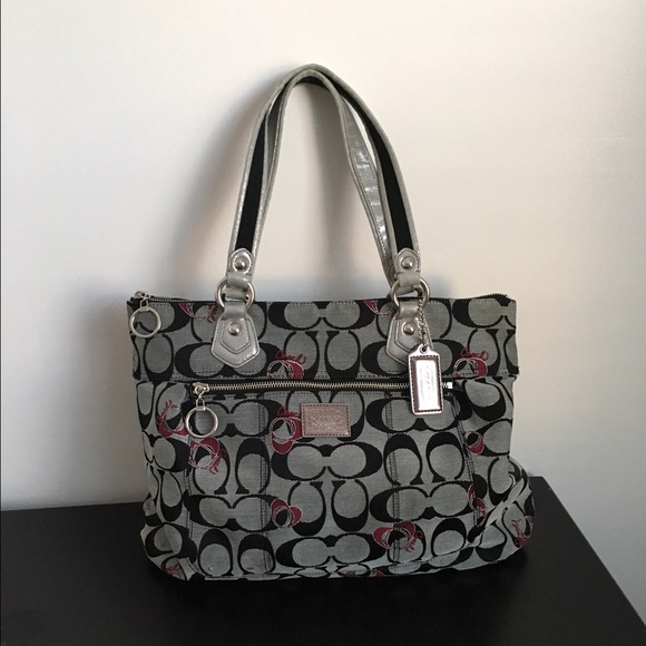 Sold!! AUTHENTIC COACH POPPY SIGNATURE GLAM - Picture 2 of 4
