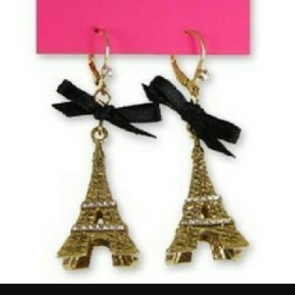 Betsey johnson earrings!