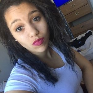 Meet your Posher, Destiny
